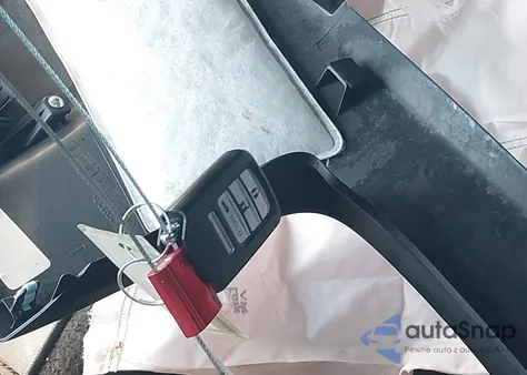 2019 Honda Accord Lx z USA, uszkodzony, nr VIN 1HGCV1F14KA008718